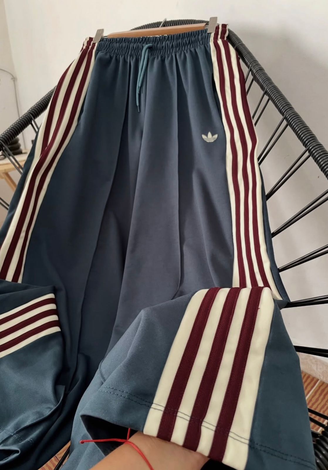 WhatsApp Image 2026-05-07 at 11.33.25 PM Jogger Wide Leg Unisex Premium - Imagen 1